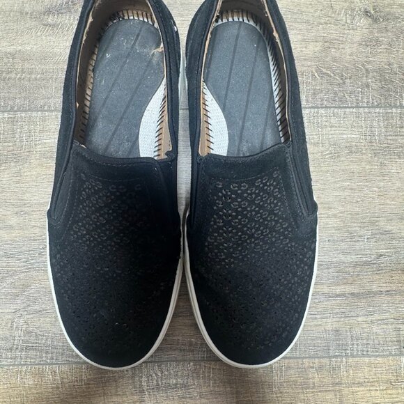 Vionic Kimmie Perforated Black Suede Slip On Sneakers Women's Size 6.5 - Picture 2 of 7